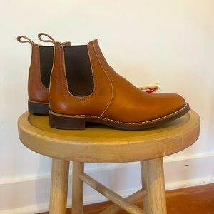 Red Wing Womens Size 8 Chelsea 6” Boot in Pecan Boundary Leather